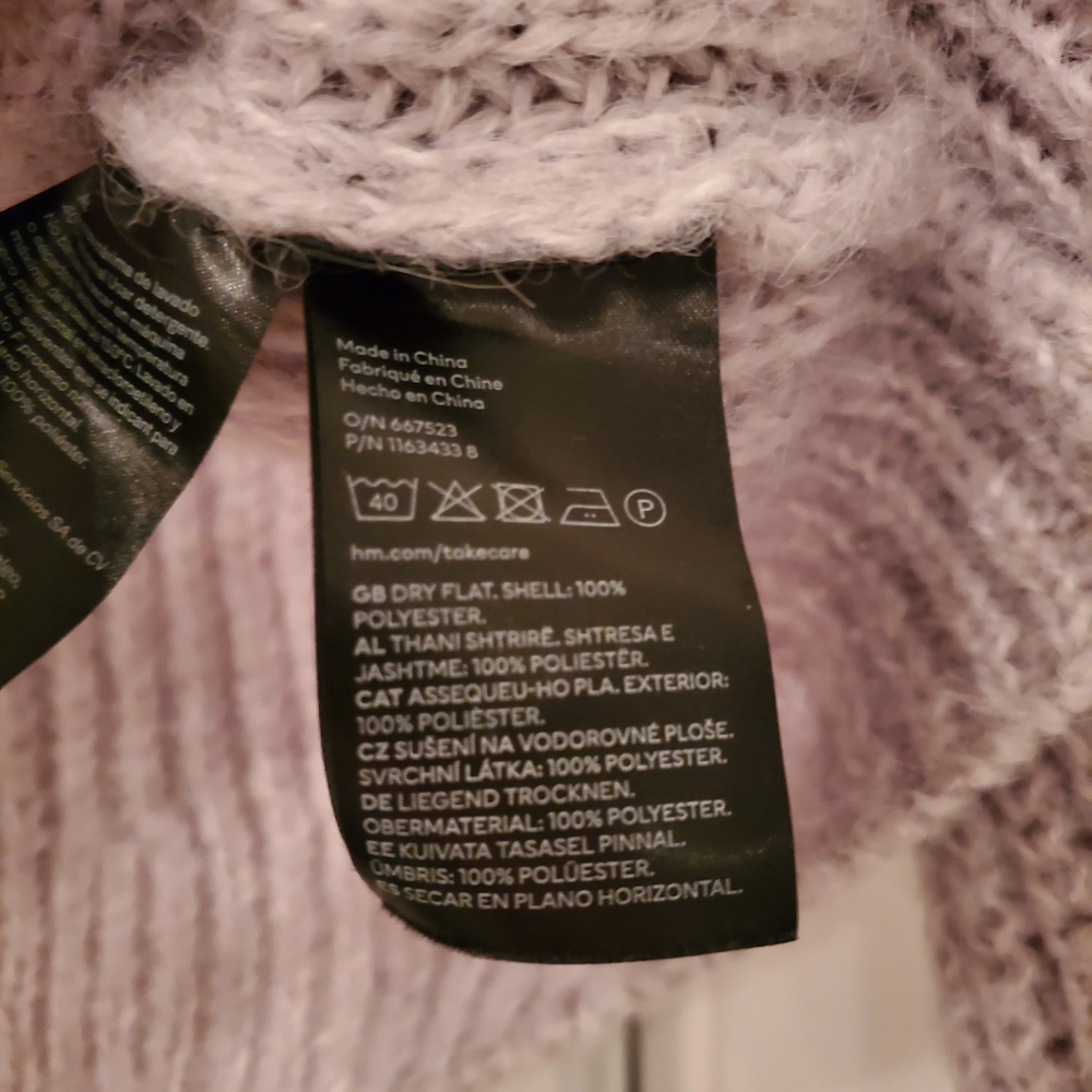 Cozy Gray Chunky Knit Sweater - Picture 5 of 5
